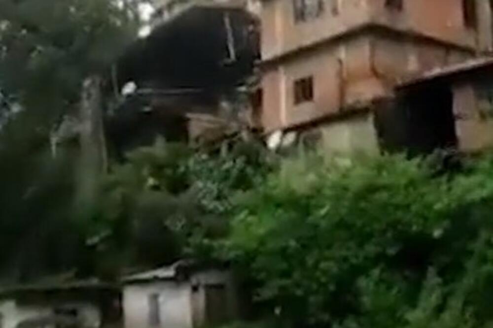 JEZIVA KLIZIŠTA ODNELA 72 ŽIVOTA U INDIJI: Zgrade padaju kao POKOŠENE, a samo OVE opstaju (VIDEO)