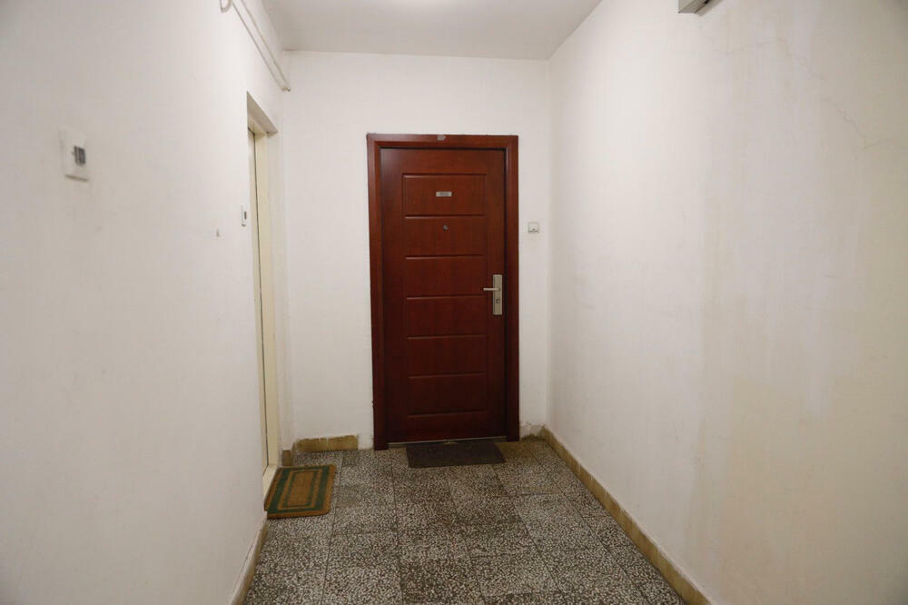 EVO U KAKVOM STANJU JE STAN MILENE POPOVIĆ NA BANOVOM BRDU: Oglasile se komšije (FOTO)