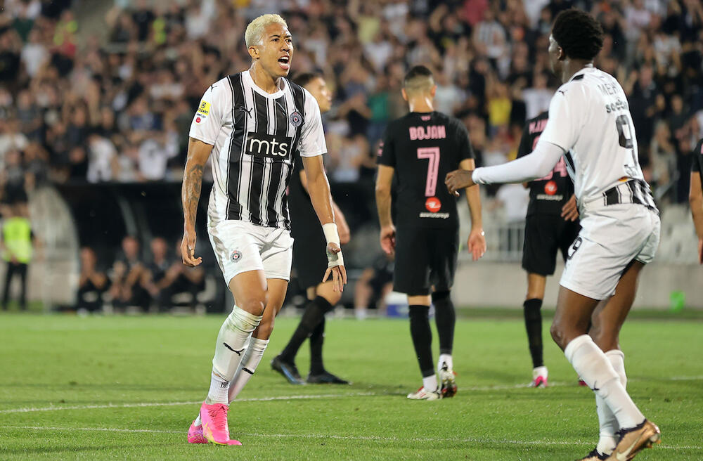 Slavlje Mateusa Saldanje i Kvinsija Meniga