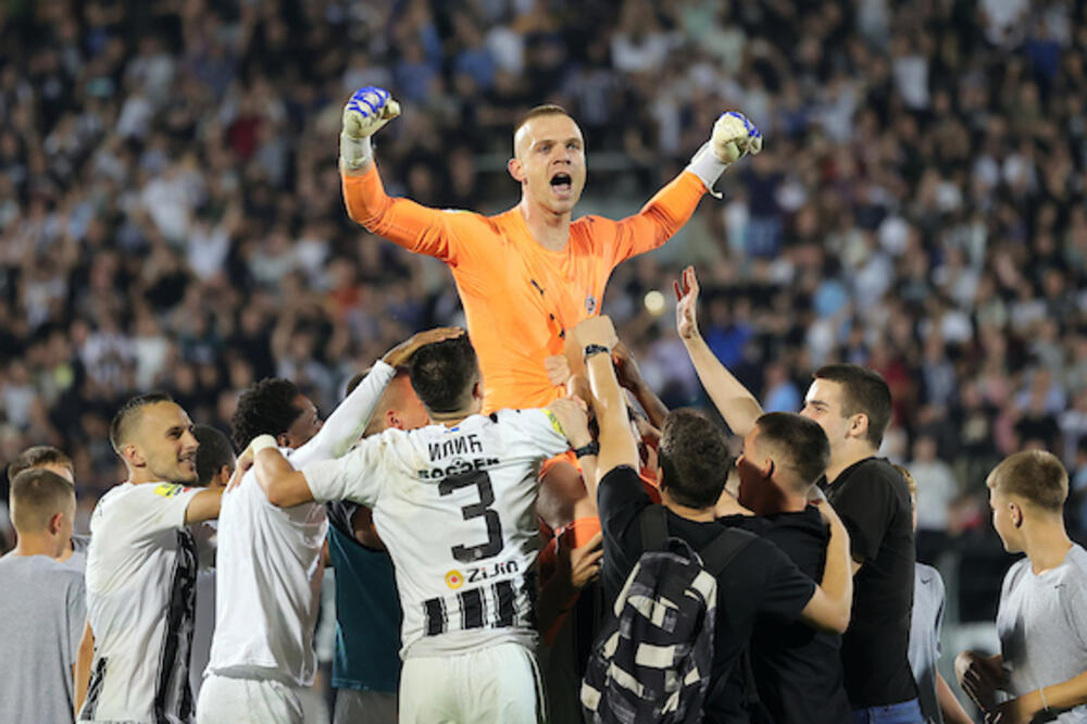 JOVANOVIĆ APSOLUTNI JUNAK: Partizan preživeo penal dramu i Sabah i izborio plej-of Lige konferencija! (VIDEO/FOTO)