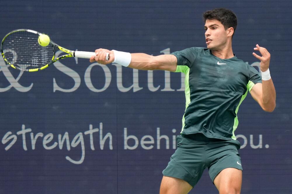 ALKARAS PREŽIVEO 3 SATA PAKLA: Amerikanac ga opet mučio, ali Karlitos se osvetio za Toronto!