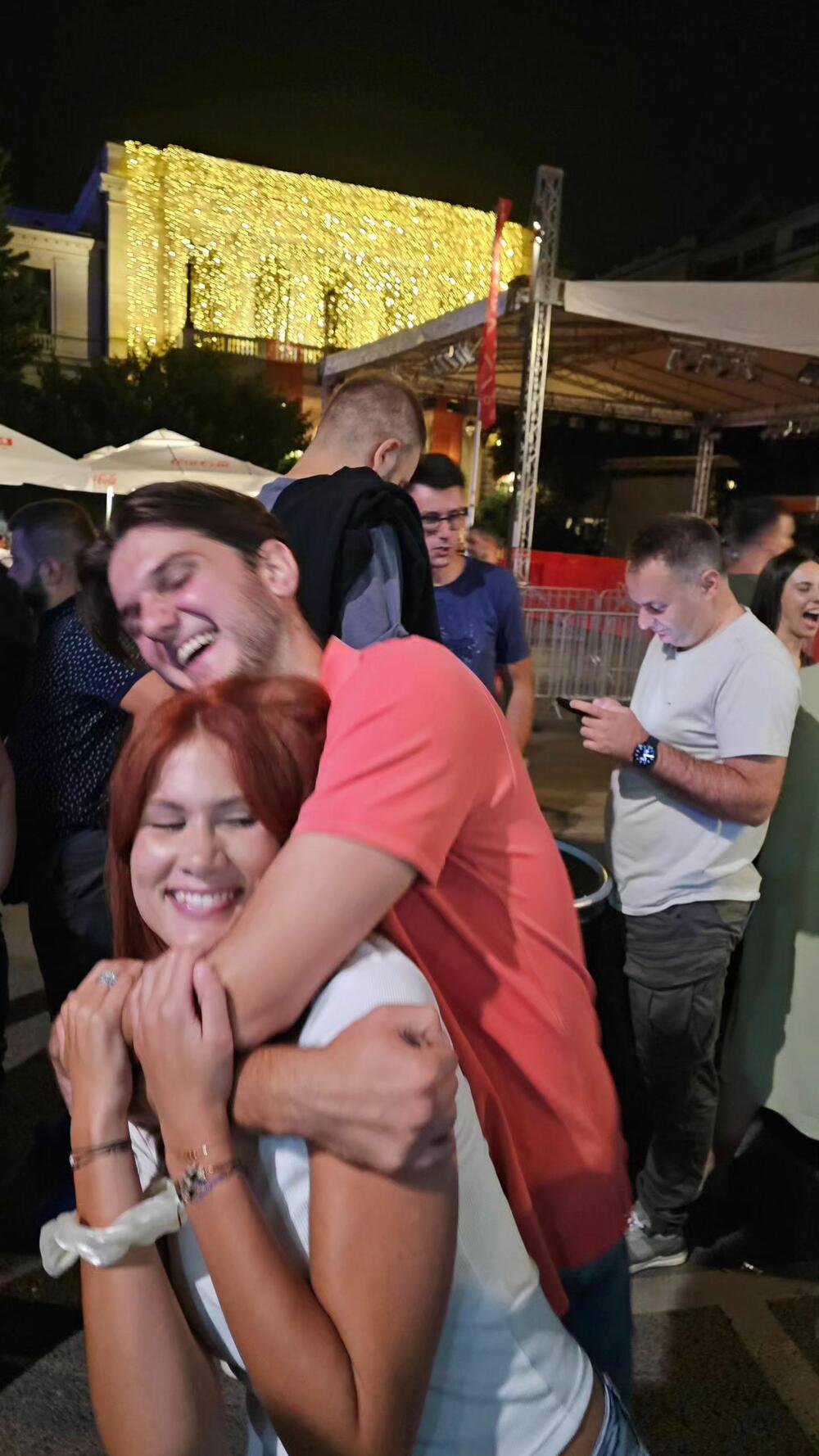 Matija i Klara uživaju u ljubav