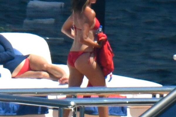 Viktorija Bekam dodaje ovu jeftinu namirnicu u salatu i zato izgleda kao boginja: U Srbiji košta samo 150 dinara