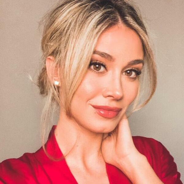 OMILJENA VODITELJKA NIJE UVEK BILA SAVRŠENO LEPA: Evo kako je izgledala pre pomoći plastičnog hirurga! (FOTO)