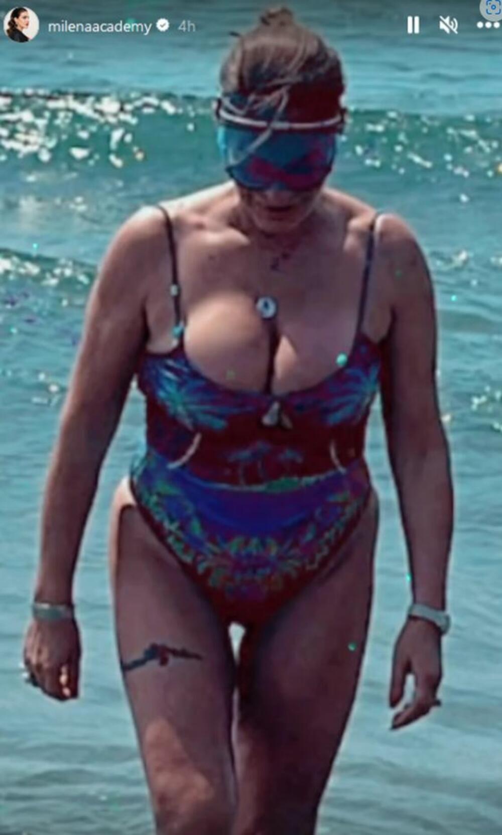  Milena Kačavenda u bikiniju