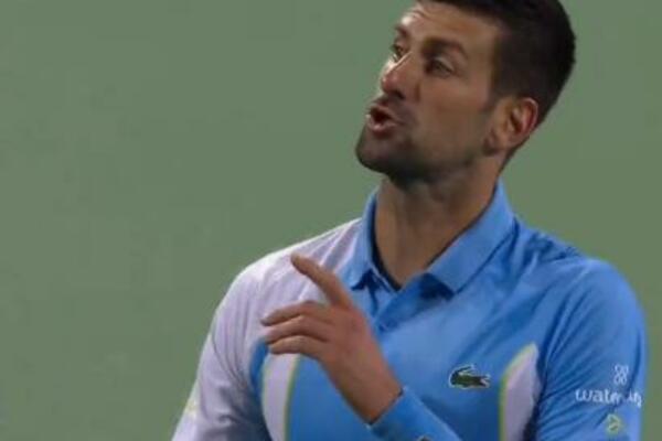 "ĆUTI... ĆUTI... ĆUTI!" Kome je Novak ovo poručio na meč lopti? (VIDEO)