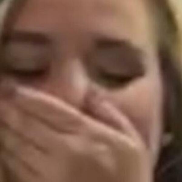 OTIŠLI DA KRSTE DETE, A OVAKVU SCENU NISU MOGLI NI DA ZAMISLE: Ono što je BEBA uradila SVEŠTENIKU svi KOMENTARIŠU