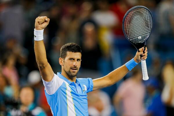 NOVAK SE VRATIO NA STADION ARTUR EŠ! Evo kako ga je dočekala publika u Njujorku (VIDEO)