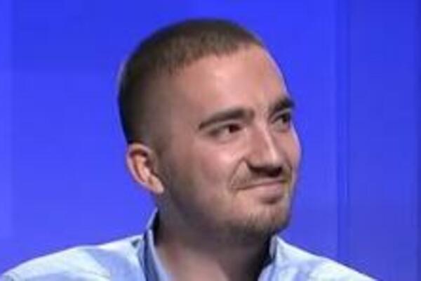 STEFAN OSTVARIO BAKIN SAN: Zabeležio pobedu u Slagalici, pa imao EMOTIVAN TRENUTAK, izustio je samo JEDNO (VIDEO)