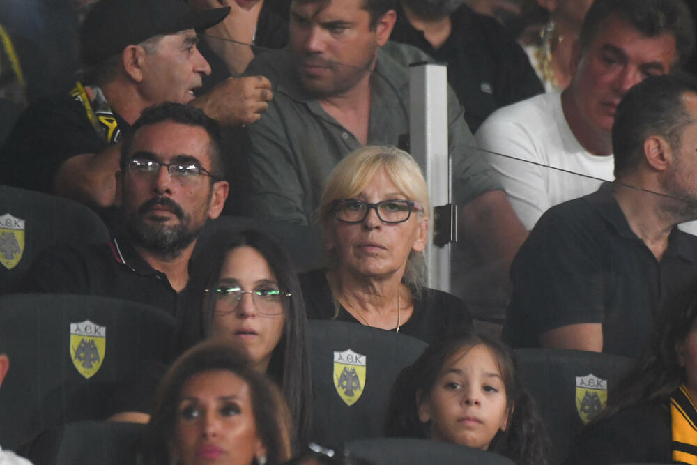 Mihalis Kacuris, Majka, FK AEK