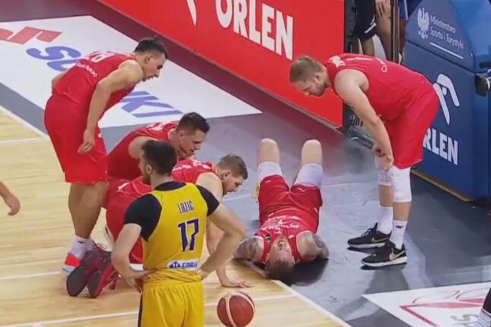 UŽASNE SCENE: Poljaci pobedili, ali ih je pobeda skupo koštala - ruka ostala u potpuno NEPRIRODNOM POLOŽAJU