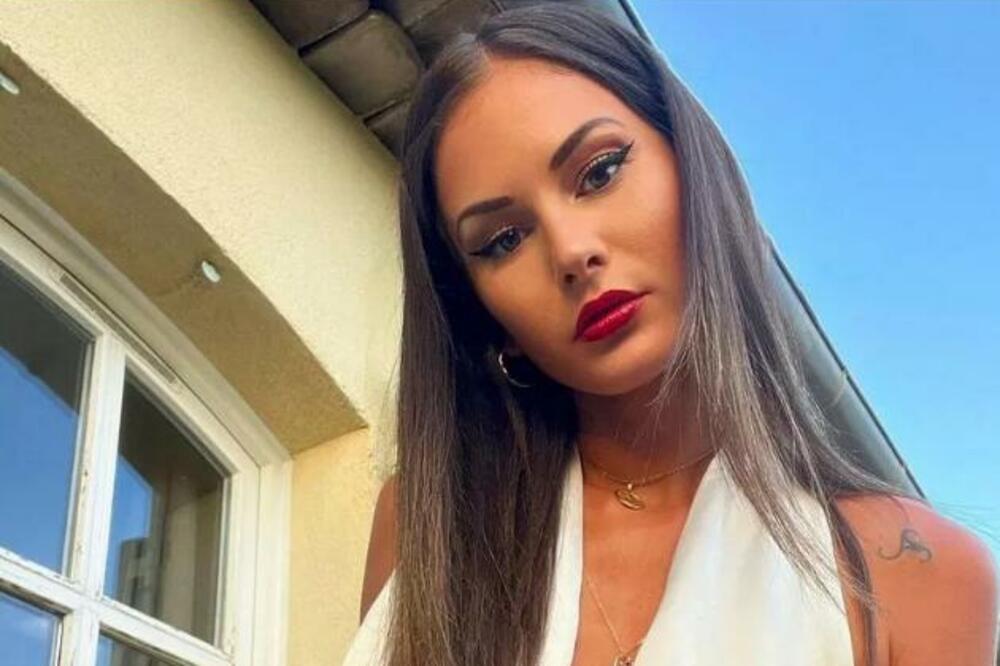 LOLA POBEGLA GLAVOM BEZ OBZIRA OD STRIPTIZA, A SAD BI DA SE VRATI: Ovo je i dalje PRIVLAČI, ne može BEZ TOGA (FOTO)