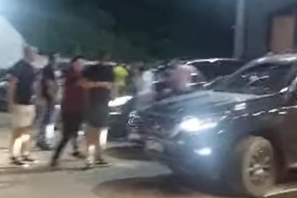 POJAVIO SE SNIMAK KADA JE ABAZOVIĆ EVAKUISAN IZ DISKOTEKE U BUDVI: Bačen opasan sprej, pominje se i Milo (VIDEO)