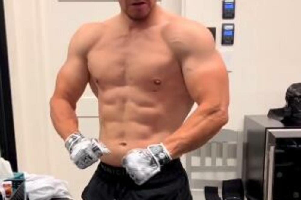 SLAVNI GLUMAC SMRŠAO 5 KILOGRAMA ZA 5 DANA: Caka je u JEDNOM jelu koje svaki SRBIN jede od svog ROĐENJA