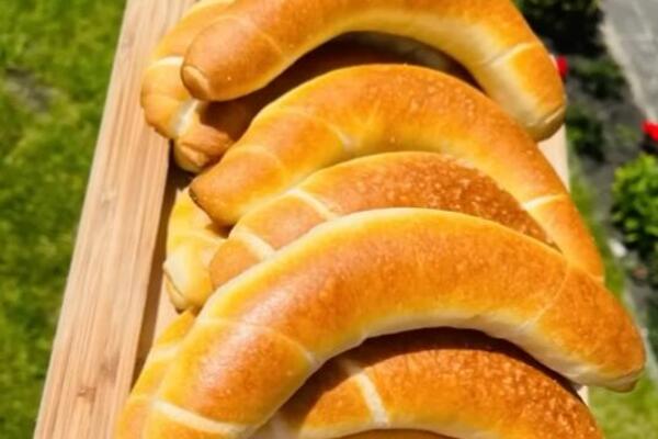 Da li ste nekada probali slane kupus kifle? Mnogo bolje i ukusnije od običnih, a u ovoj caki je glavna stvar