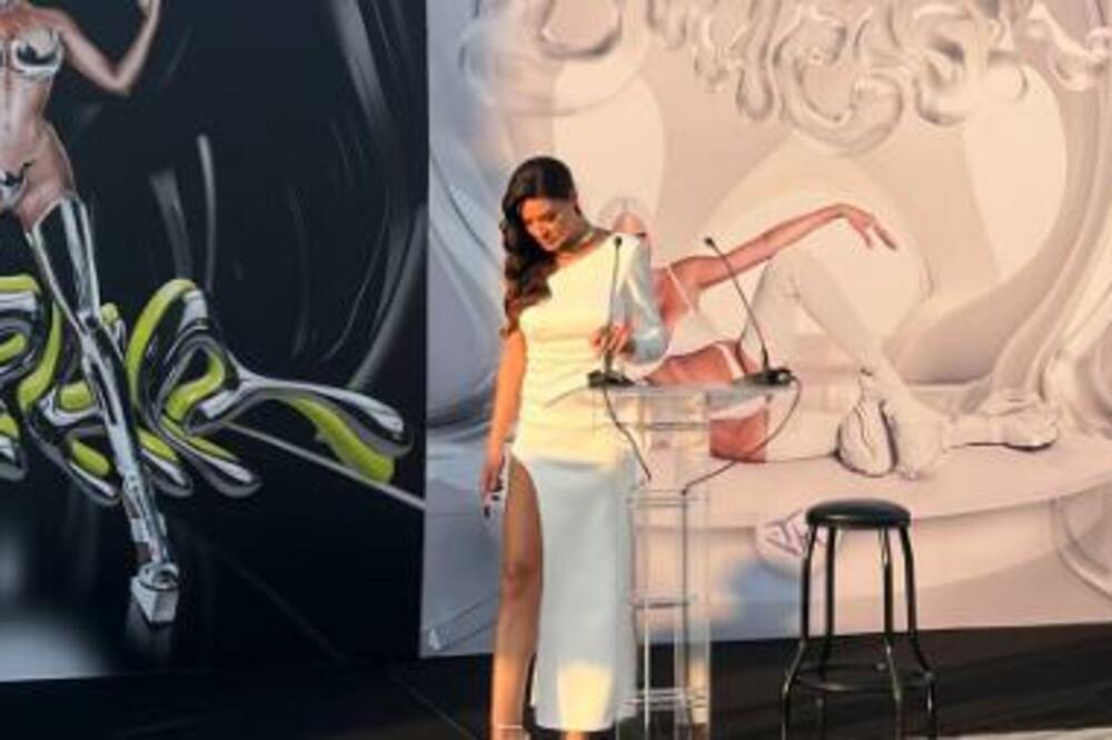 JEL MOGUĆE DA JE TAMO OTIŠLA? Voditeljka IZNENADILA SVE ovom odlukom, a tek da vidite šta je OBJAVILA