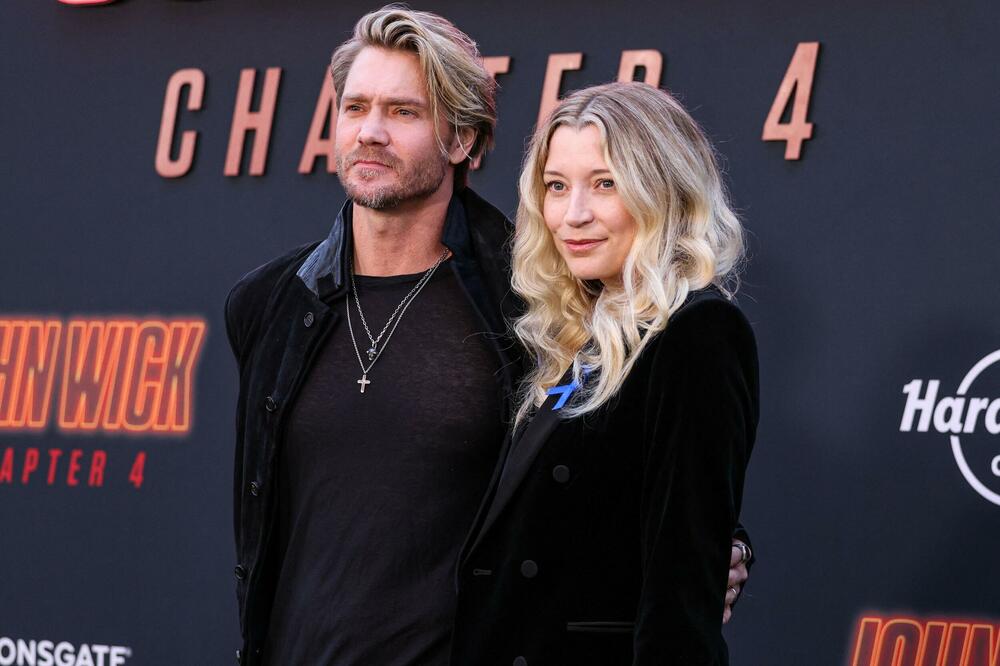 POZNATI GLUMAC DOBIO TREĆE DETE! Evo kog je pola BEBA, fotografijom DOTAKAO i najtvrđa srca