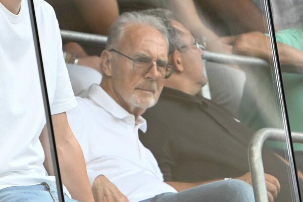 UŽASNE VESTI: Legendarni Bekenbauer u lošoj zdravstvenoj situaciji
