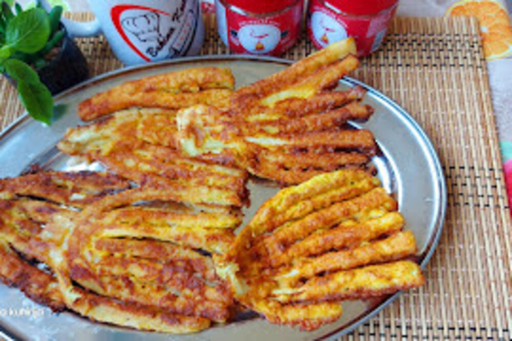 NAJPOZNATIJA SRPSKA BAKA OTKRILA NAJHRSKAVIJI RECEPT IZ SVOG KUVARA: Raspametićete se koliko je DOBRO (VIDEO)