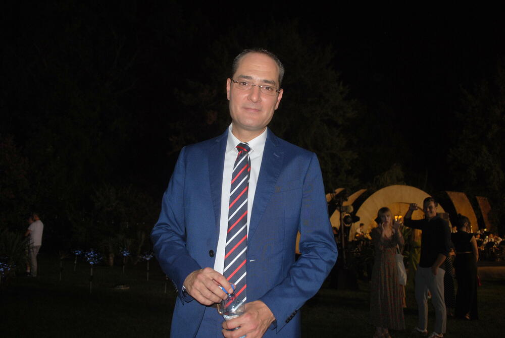 Trenutno je jedini muškarac koji čita vesti u 'Dnevniku 2'