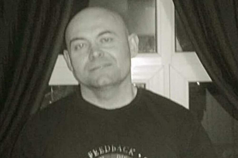 DEBU IZREŠETALI PROFESIONALCI, POGOĐEN SA SVIH 12 METAKA IZ KOLA U POKRETU: Ležao zbog droge, a ONI su ga obožavali