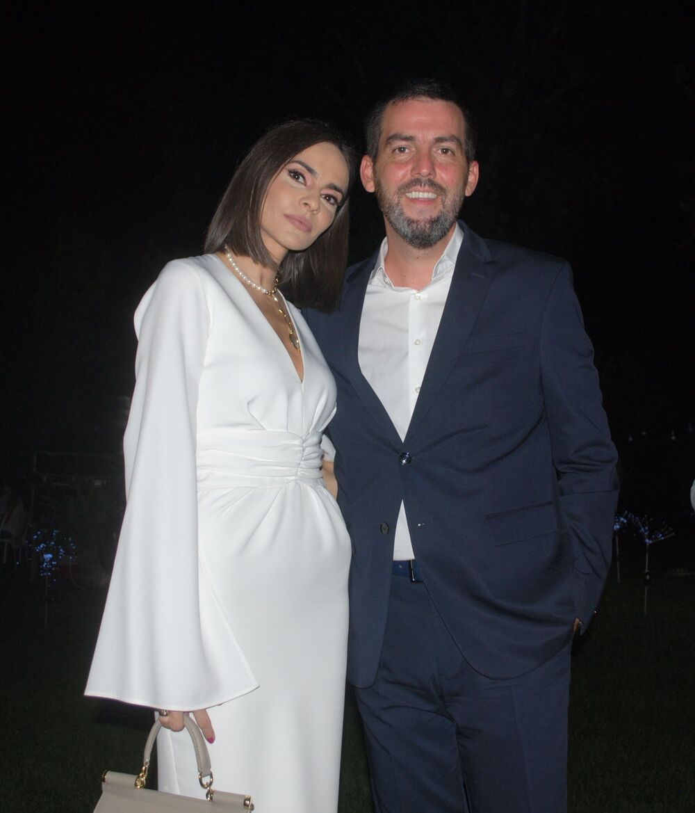 I sinoć su na pomenutom rođendanu blistali zajedno i očigledno je da u njihovom braku trenutno nema problema.