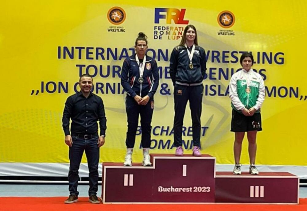 Fani Nađ na pobedničkom postolju u Bukureštu