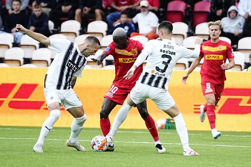 TRENER NORŠELENDA NE OTPISUJE CRNO-BELE: "Neće Partizan da legne i da čeka da ga pobedimo"