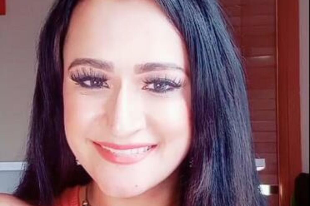 DEVOJKA ZARAĐUJE NENORMALNE CIFRE TAKO ŠTO IZNAJMLJUJE OVO: Ljudi se OTIMAJU, a postoje i STRIKTNA pravila