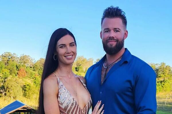 OVAJ PAR SE VENČAVA, A NA SVADBI ĆE IMATI SE*S SA GOSTIMA: Ovo ih još više UZBUĐUJE i jedva čekaju da VIDE SVE TO