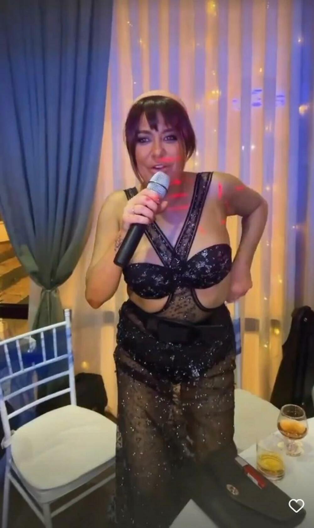 Ana Nikolić otpevala je tužnu Džejevu baladu koja je rasplakala sve