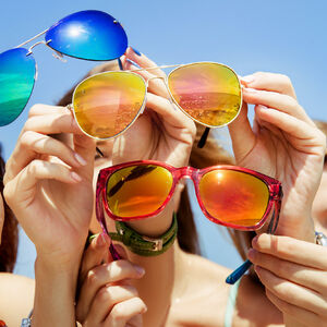 Samo retki znaju značenje ova 3 broja na ramu naočara: Kriju veoma bitnu informaciju