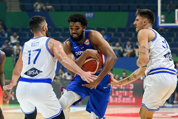 ŠAMARČINA ZA ITALIJANE: Pocekovo "LUDILO" se nije isplatilo protiv Taunsa i Dominikane