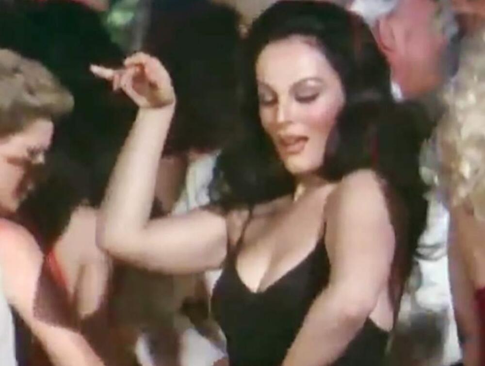 Ovu Crnogorku krasi neverovatna lepota, koja joj je donela i zanimljive poslovne ponude