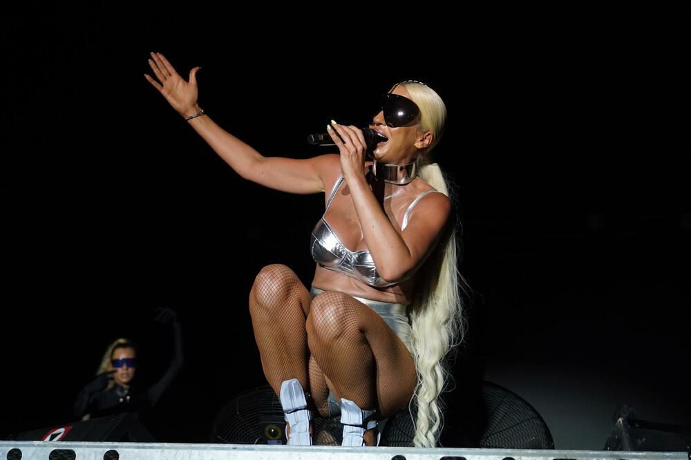 JELENA KARLEUŠA POTVRDILA NOVE INFORMACIJE! POSLE OVOGA, NEMA NAZAD: Planeta je MALA za nju, sad tek sledi HAOS