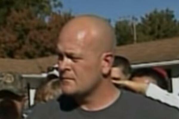 UMRO DŽO VODOINSTALATER, BOLOVAO JE OD OPAKE BOLESTI! Iza sebe ostavio suprugu i četvoro DECE