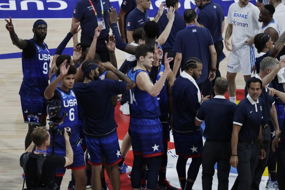 SA POLA GASA: Amerikanci RAZBILI Grčku!