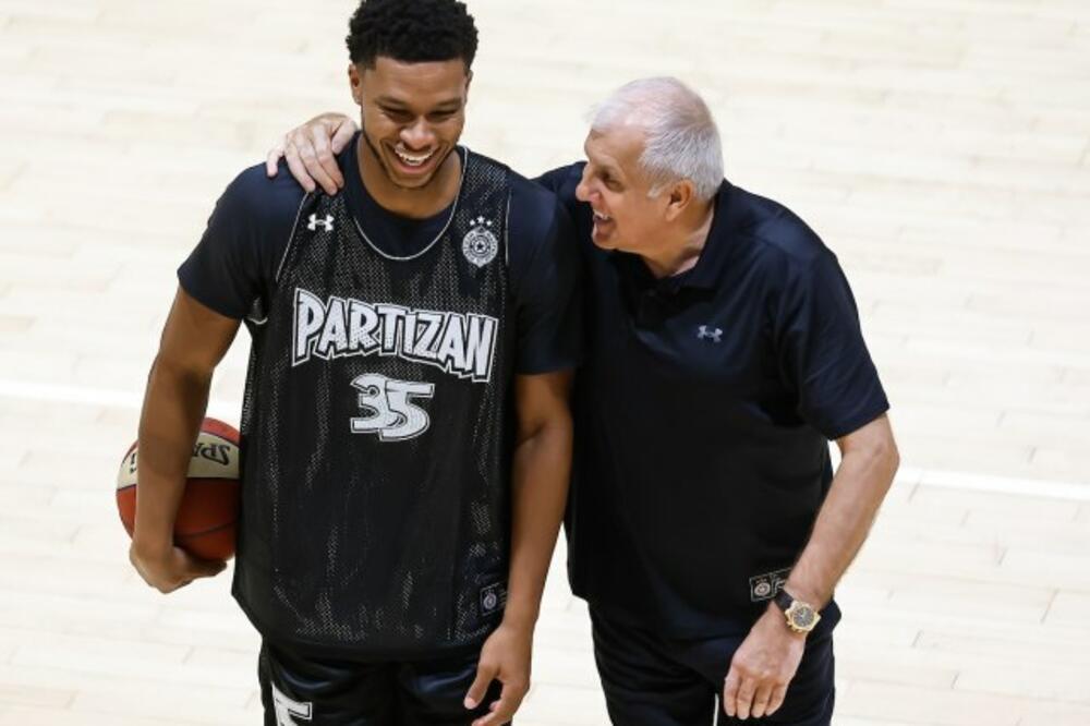 VELIKA TRAGEDIJA SE KRIJE IZA BROJA "35": Poznato zašto Pi-Džej Dozier nosi ovaj dres! (FOTO)