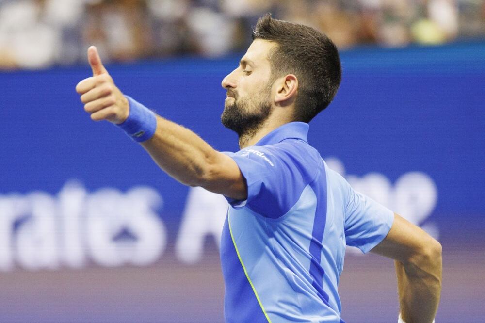 "ZA SADA SVE IDE SAVRŠENO!" Novak veoma zadovoljan igrom u prvom kolu (FOTO)