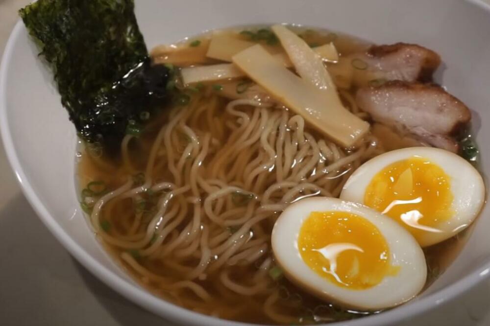 DA LI JE MOGUĆE DA OVO JEDEMO? Nudle obožavaju mladi u Srbiji, a znate li šta se krije u tom "prašku"? ŠOKIRAĆE VAS