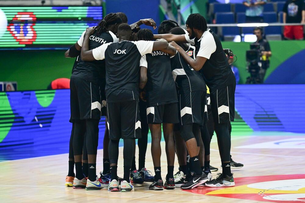 OTAC I DEDA POGINULI U GRAĐANSKOM RATU I ROĐENJE U IZBEGLIČKOM KAMPU! Teške životne priče igrača Južnog Sudana