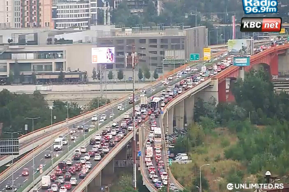 POPODNEVNI KRKLJANAC U BEOGRADU: Ova DVA PRAVCA izbegavajte, VOZILA jedva da se KREĆU
