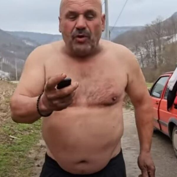 OD ZMAJA DANAS NIJE OSTALO NIŠTA! Svi trljaju oči kad vide kako izgleda danas! Da li je ovo onaj čovek?