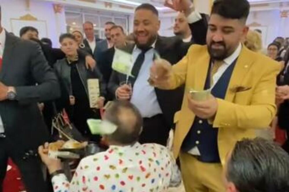 PARE LETELE SVUDA, GLAMUR I LUKSUZ! Kažu da je ovo NAJSKUPLJA i NAJJAČA ROMSKA SVADBA, Đani BOGATO NAGRAĐEN