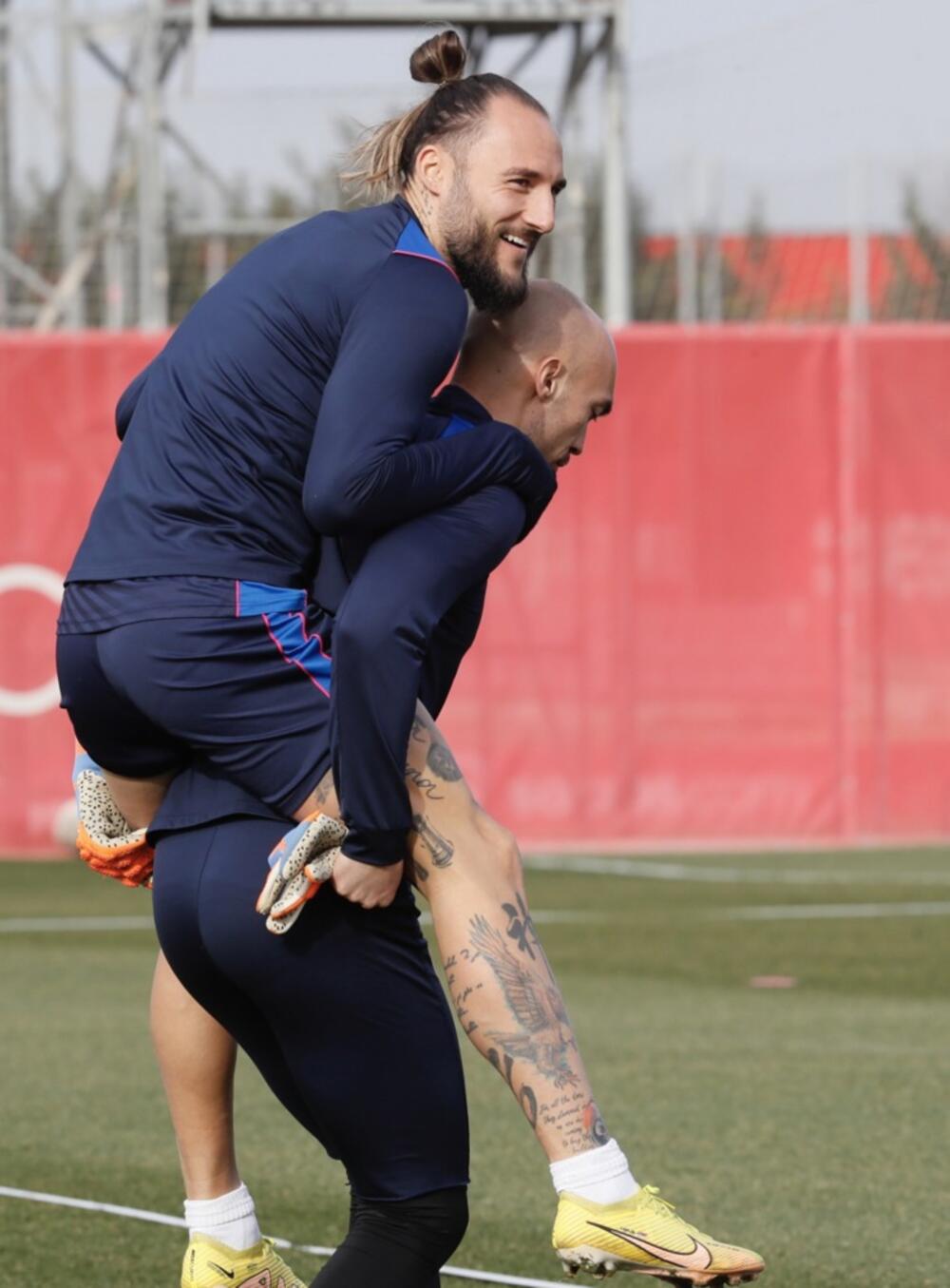 Nemanja Gudelj i Marko Dmitrović