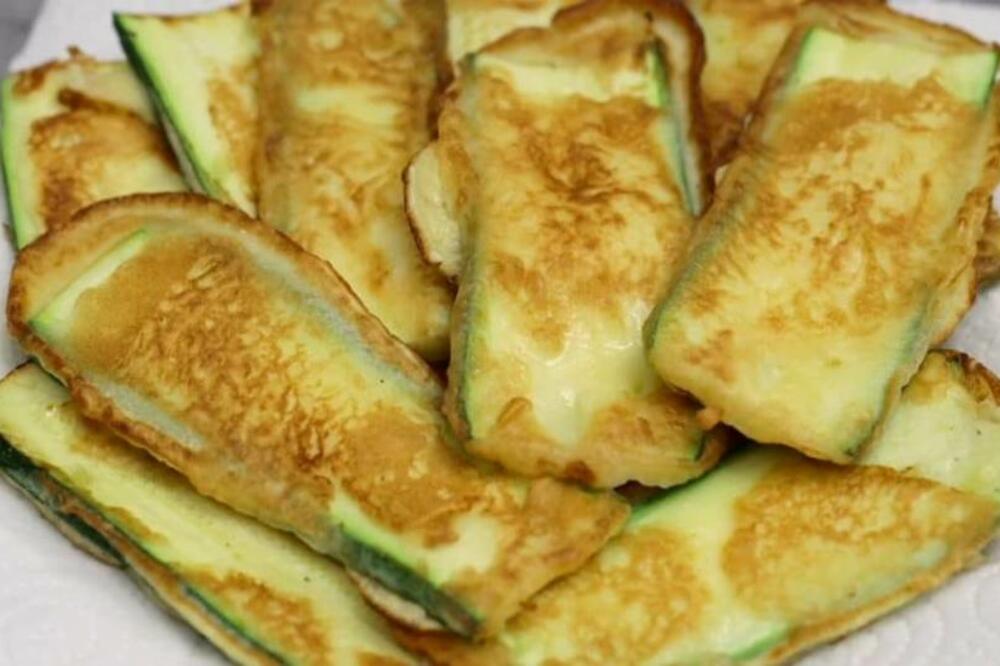 OVO JE NAJJFETNIJI, ALI I NAJUKUSNIJI RECEPT ZA POHOVANE TIKVICE: Dodajte 1 SASTOJAK u smesu i NEĆETE ZAŽALITI