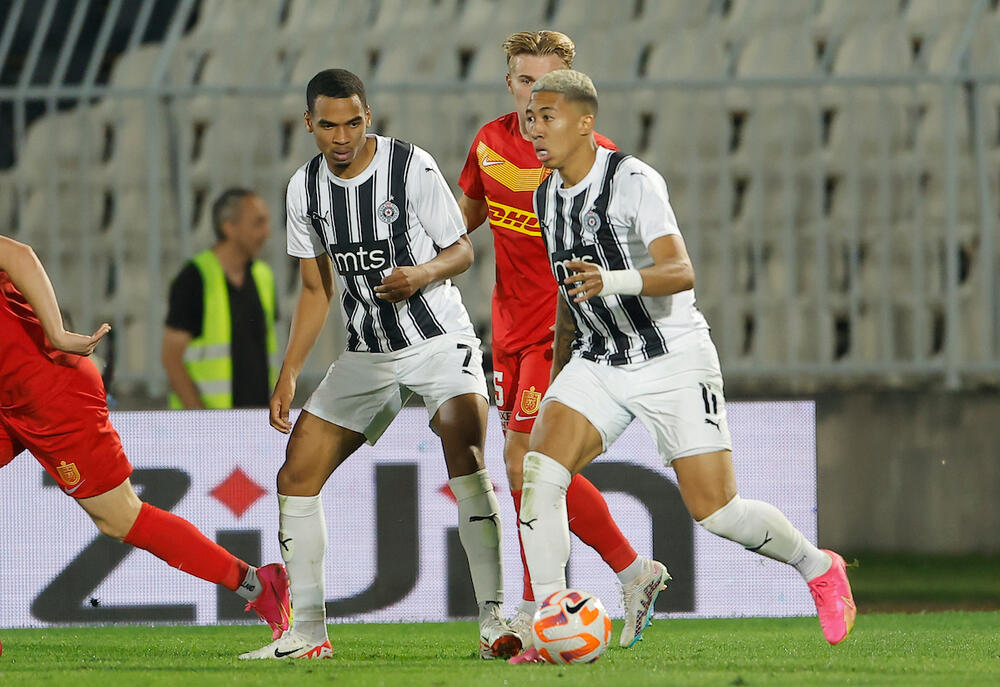 FK Partizan, FK Noršelend, Fudbal