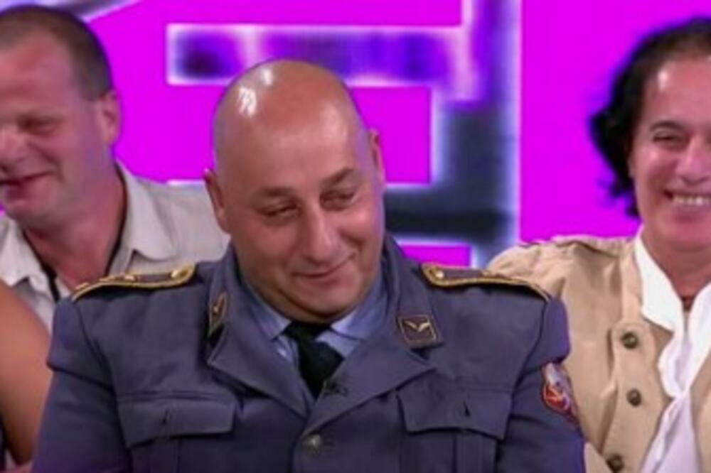 Almir se udvarao Ani Ćurčić