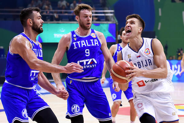 TUŽAN KRAJ SJAJNE BITKE: Italija ponovo kobna po Srbiju, Bogdanović se ispromašivao, Fontekio pogađao!(VIDEO)