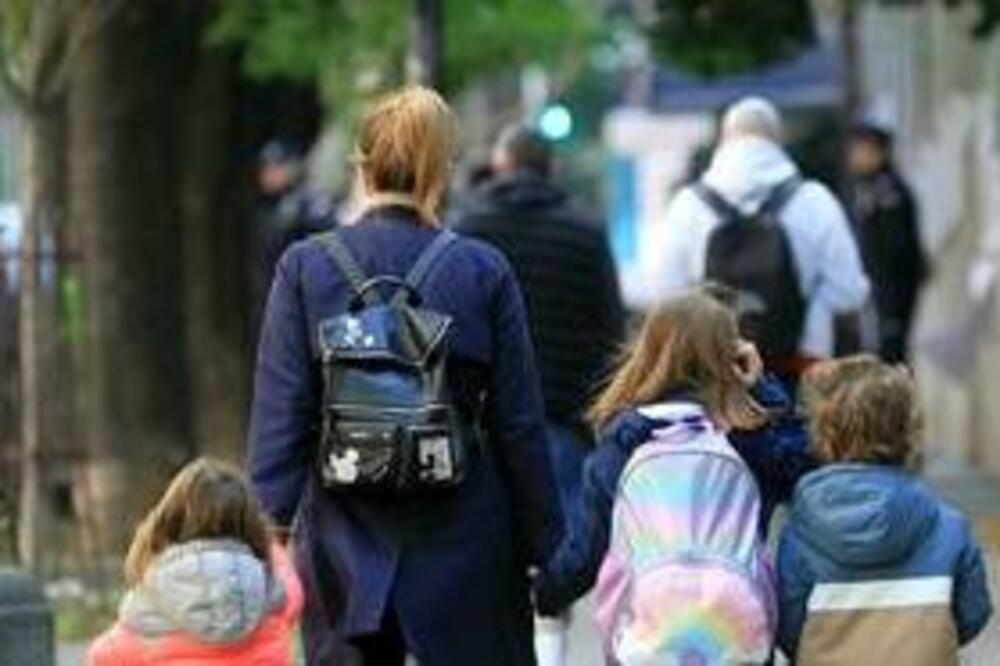 Najnovija pomoć države Srbije! Dobijate jednokratnu pomoć od 4.000 dinara